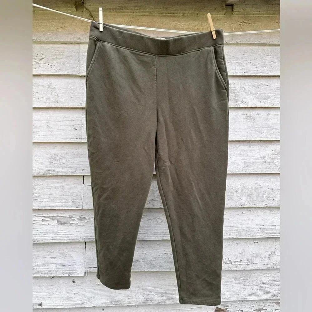 Lands End dark green sweet paints in great condition size 14/16